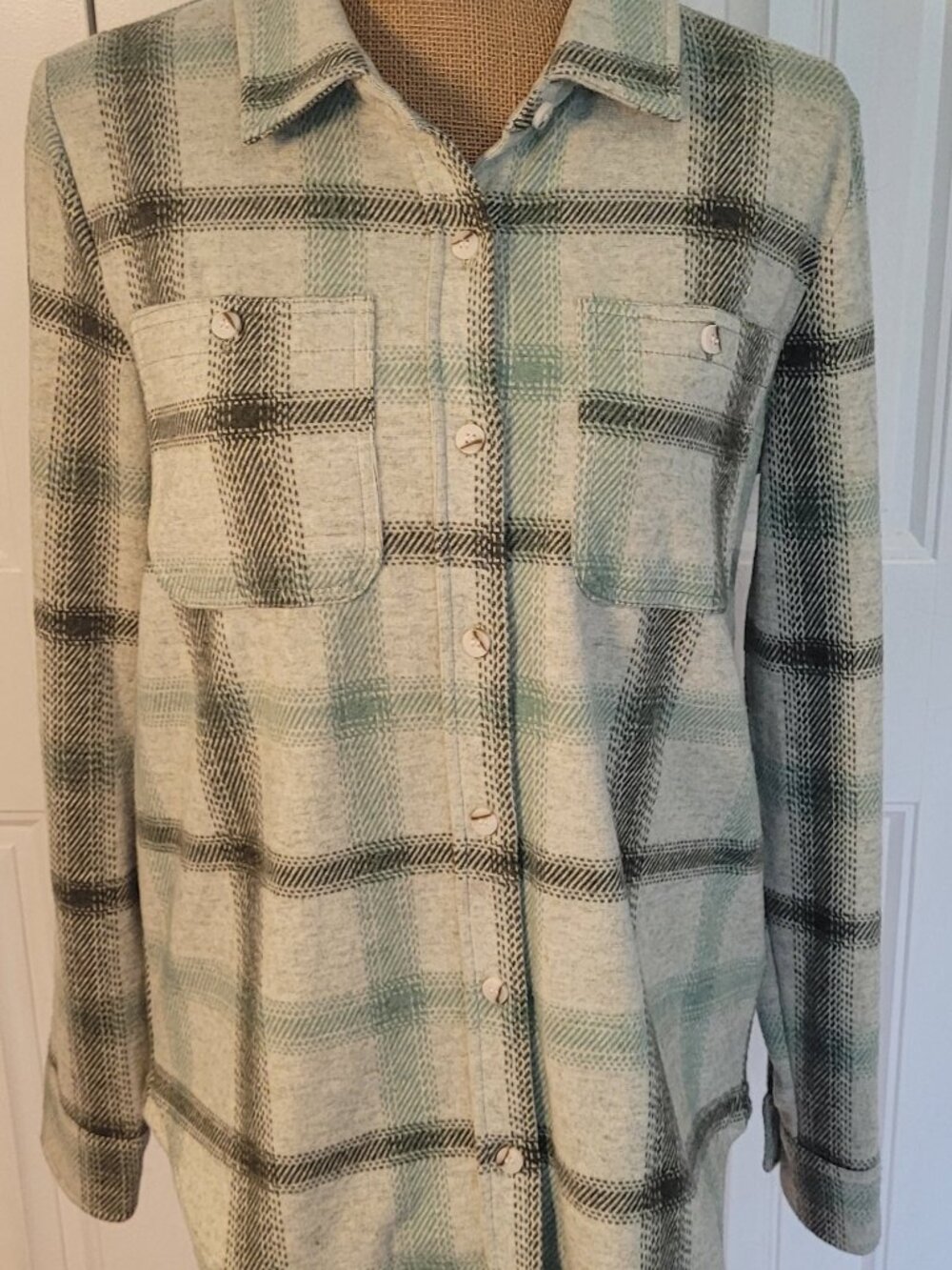 THREAD & SUPPLY Brushed Flannel Plaid Top/Shacket, Green Combo, NWT, M - SOFT!!